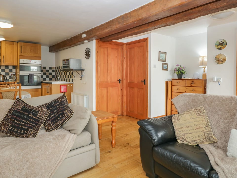 Cottage | Interior