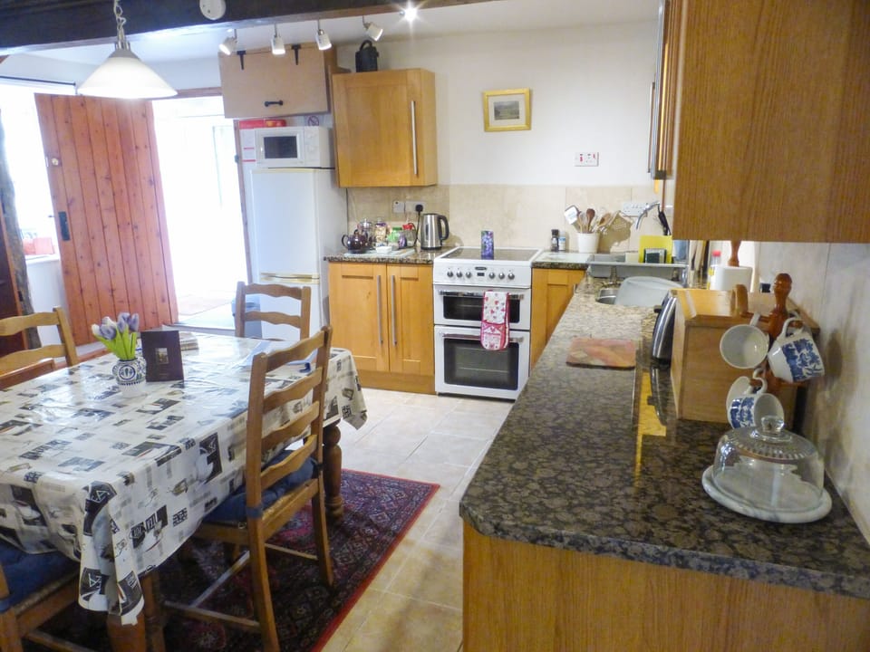 Cottage | Interior