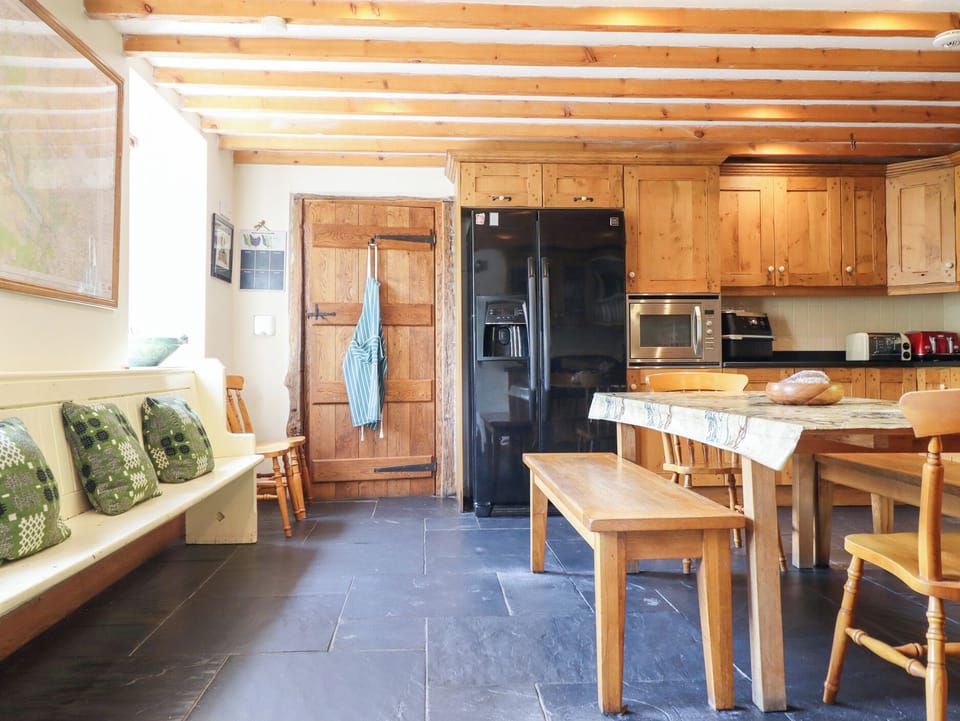 Cottage | Interior