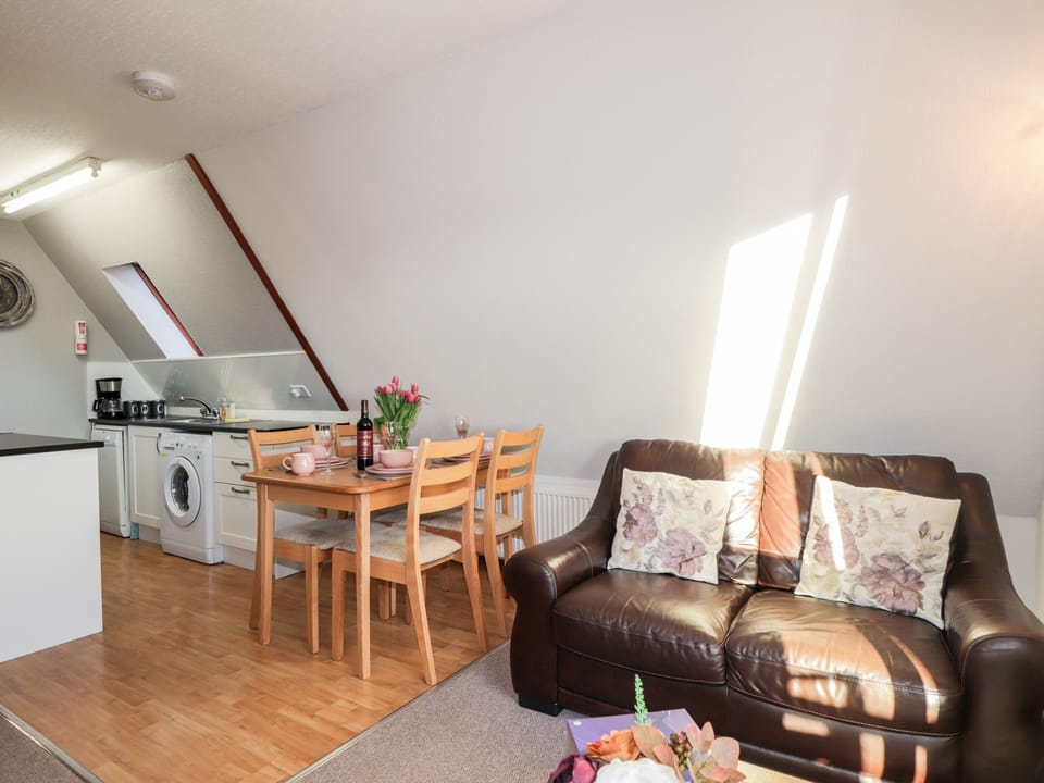 Cottage | Living room | TV