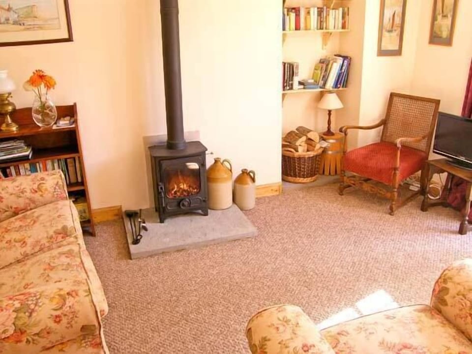 Cottage | Interior
