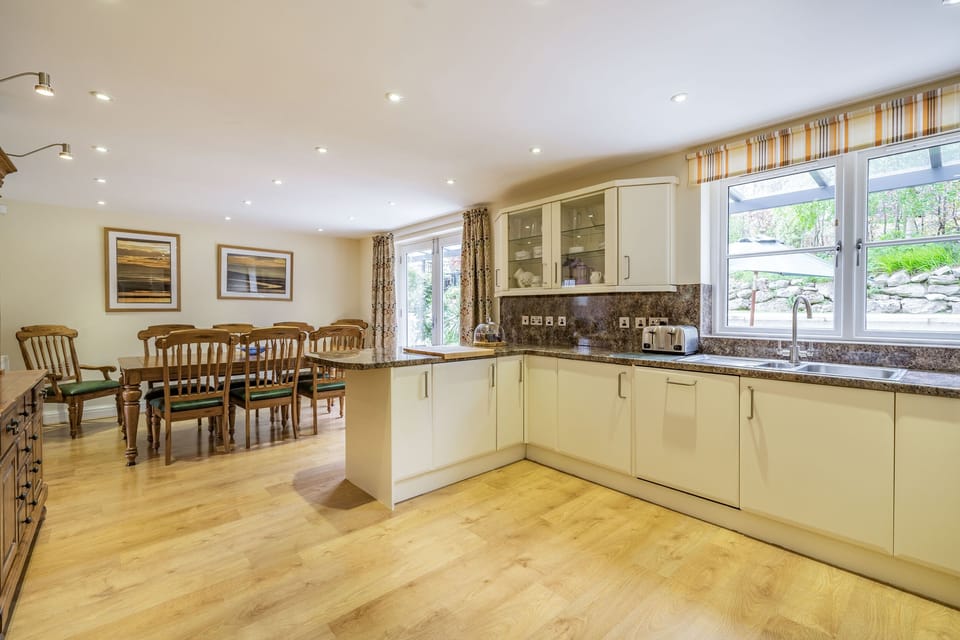 Cottage | Interior