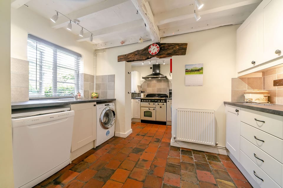 Cottage | Interior