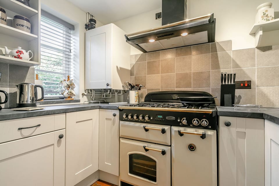 Cottage | Interior