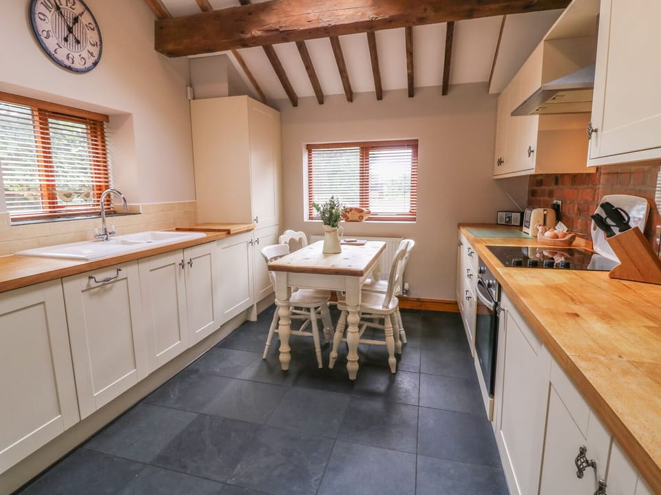Cottage | Interior