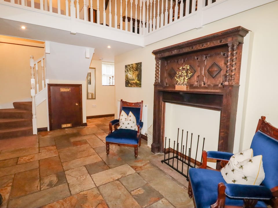 Cottage | Interior
