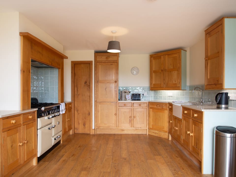Cottage | Interior