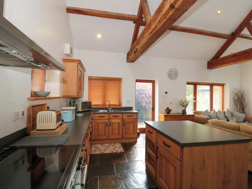 Cottage | Private kitchen | Highchair, cookware/dishes/utensils