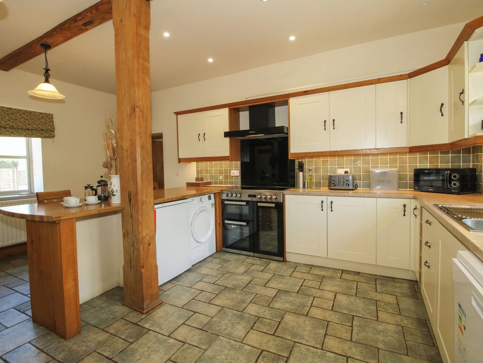 Cottage | Interior