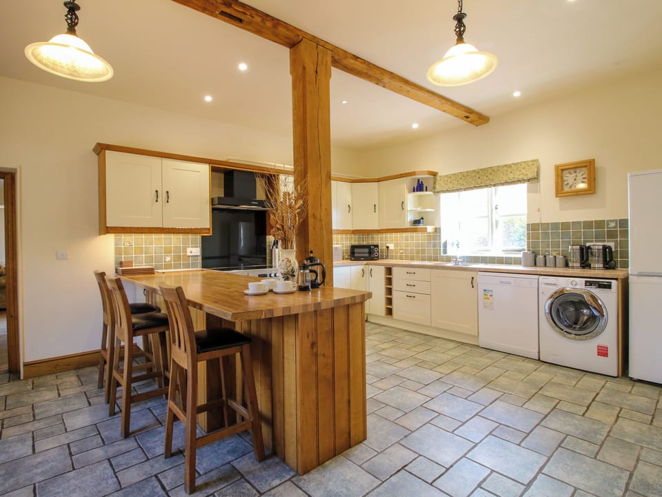 Cottage | Interior
