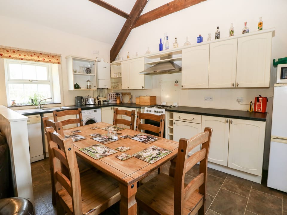 Cottage | Interior