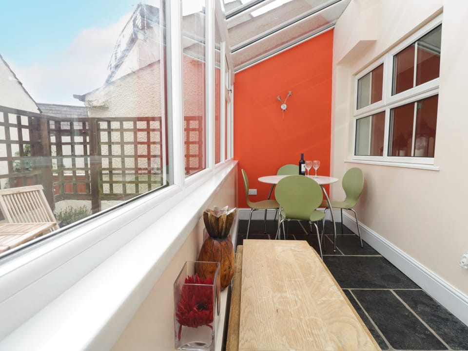 Cottage | Balcony