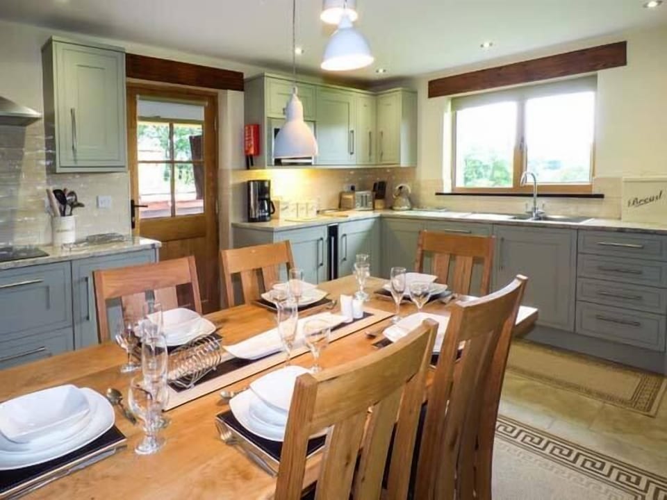 Cottage | Interior