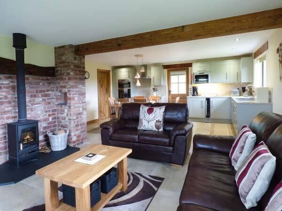 Cottage | Interior