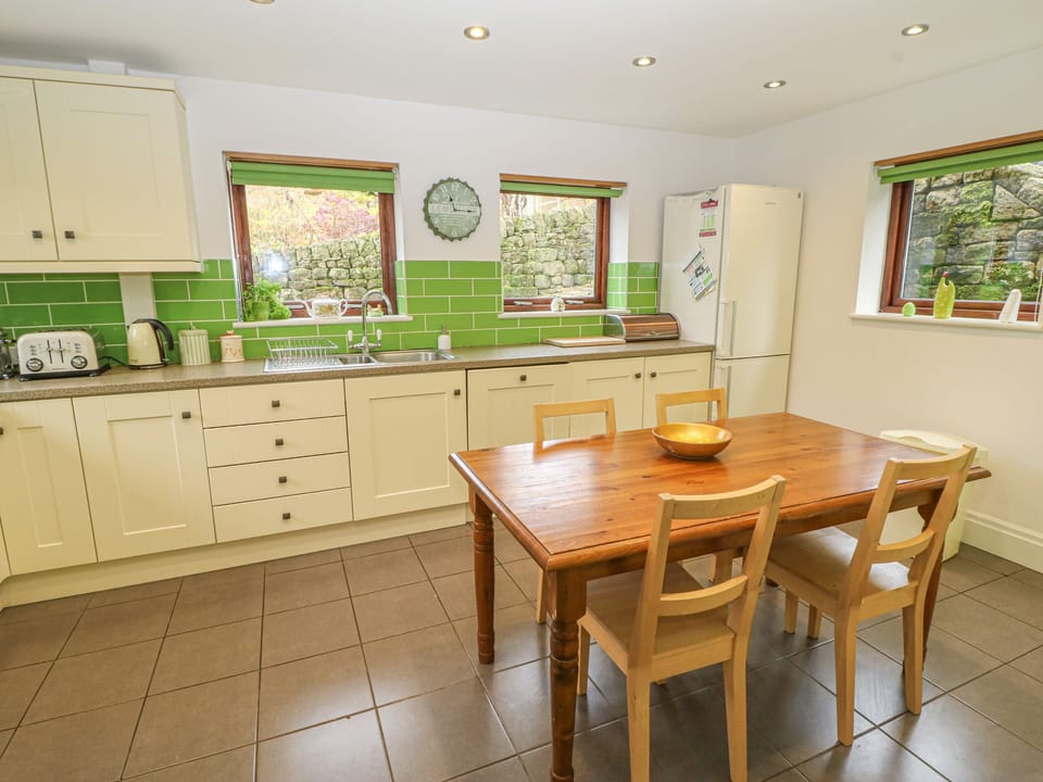 Cottage | Interior