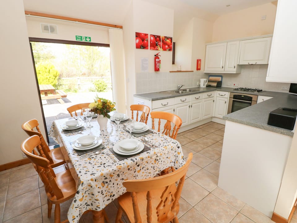 Cottage | Interior