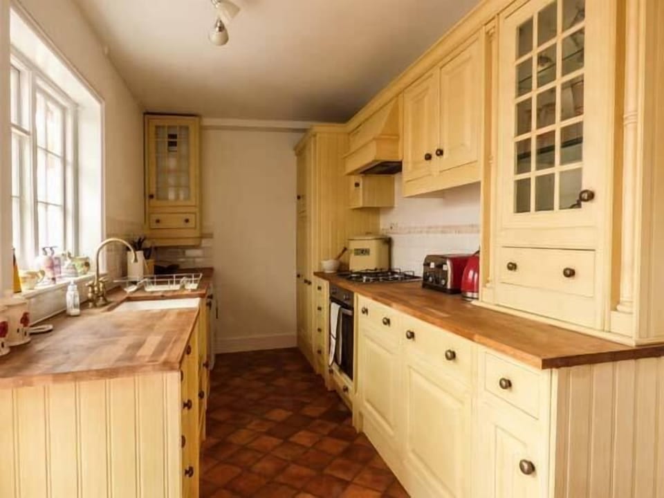 Cottage | Interior