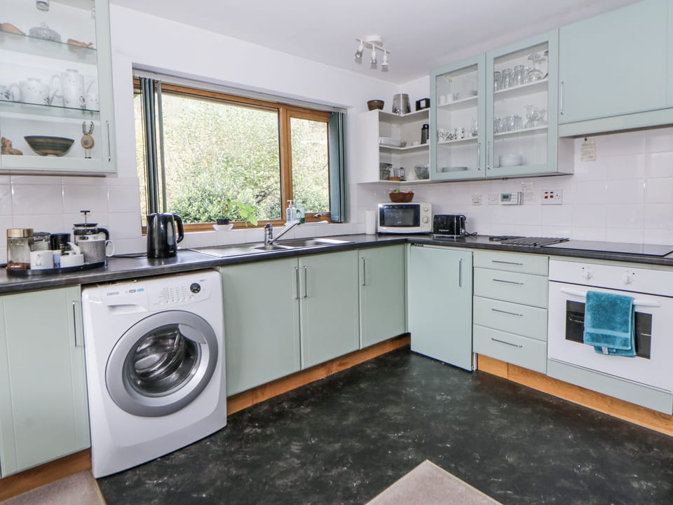 Fridge, stovetop, cookware/dishes/utensils