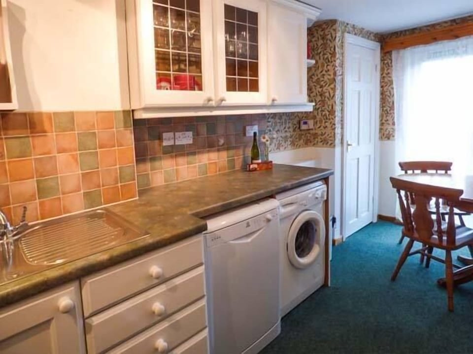 Cottage | Interior