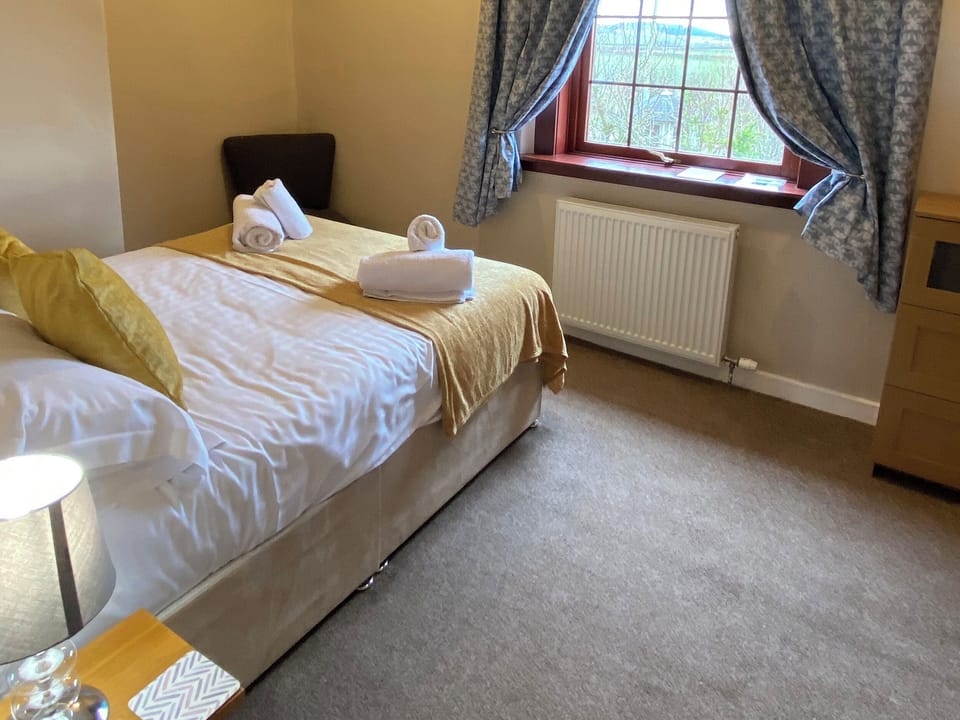 Cottage | 2 bedrooms, individually decorated, individually furnished, free WiFi