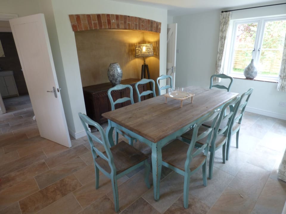 Cottage | Interior