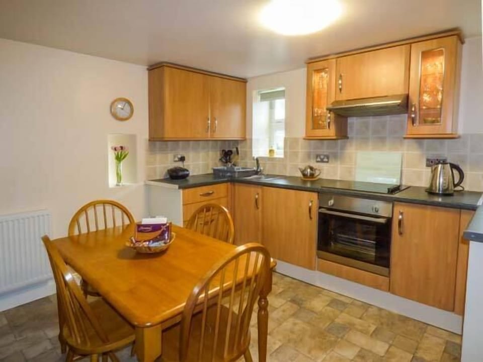 Cottage | Interior