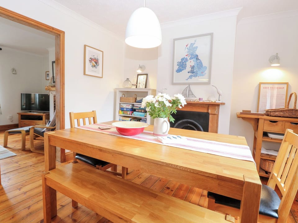 Cottage | Interior