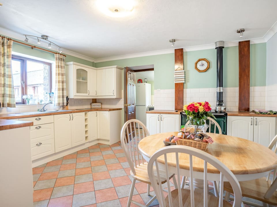 Cottage | Interior