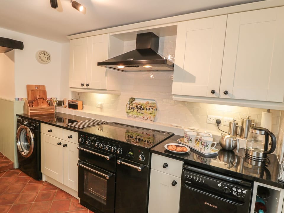 Cottage | Interior