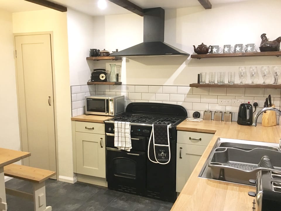 Cottage | Interior