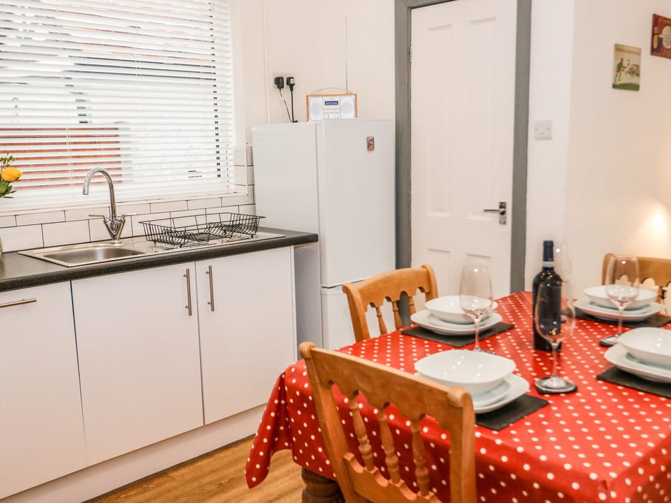 Cottage | Interior