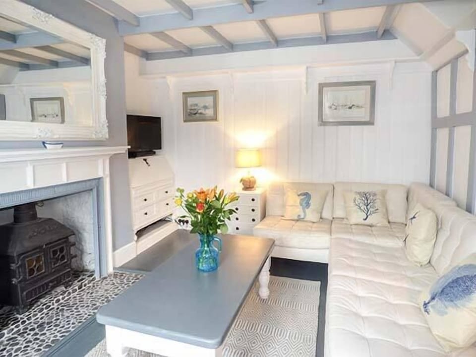 Cottage | Living room | TV, DVD player
