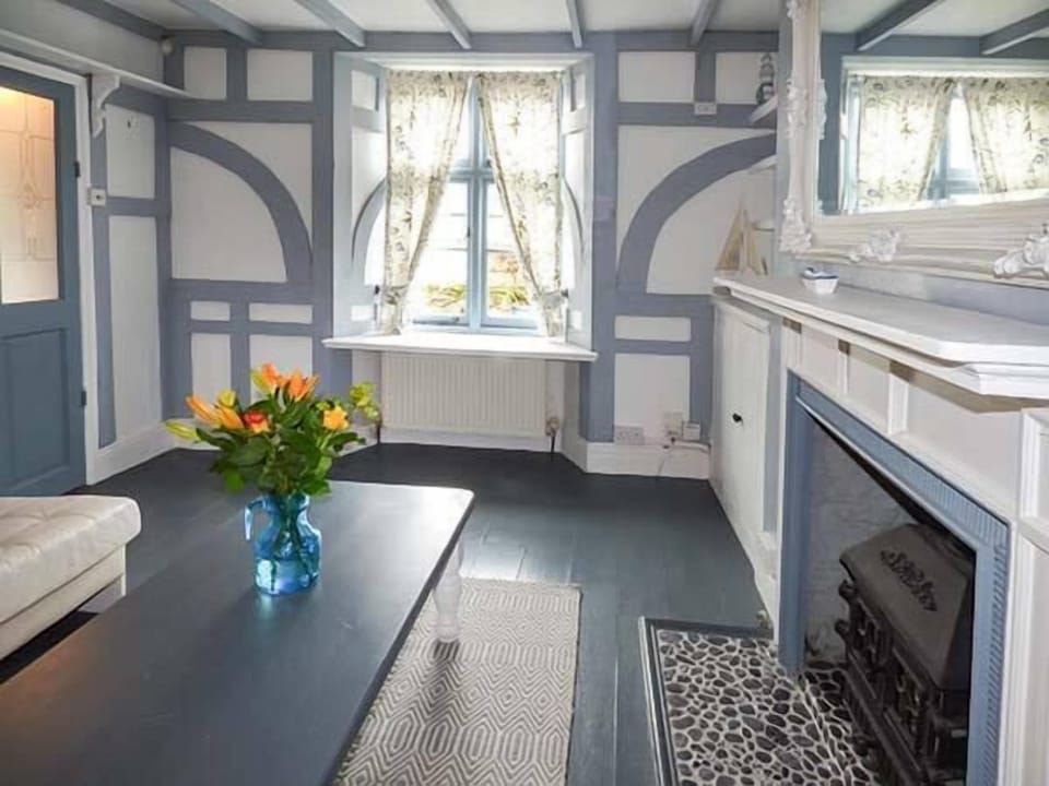 Cottage | 2 bedrooms, individually decorated, individually furnished, free WiFi