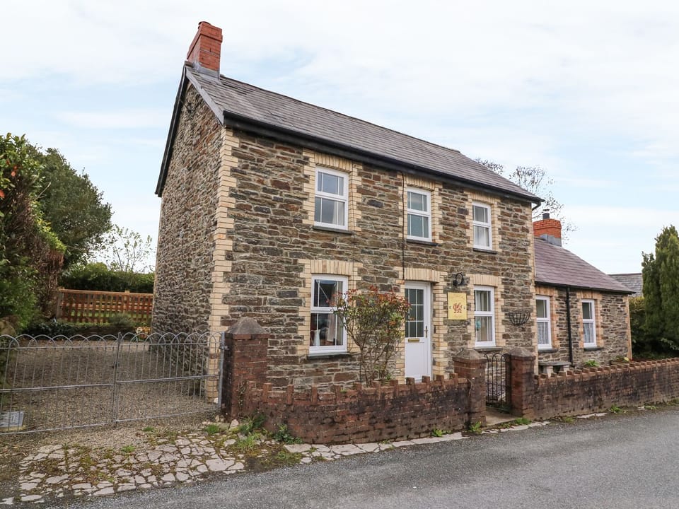 Cottage | Interior