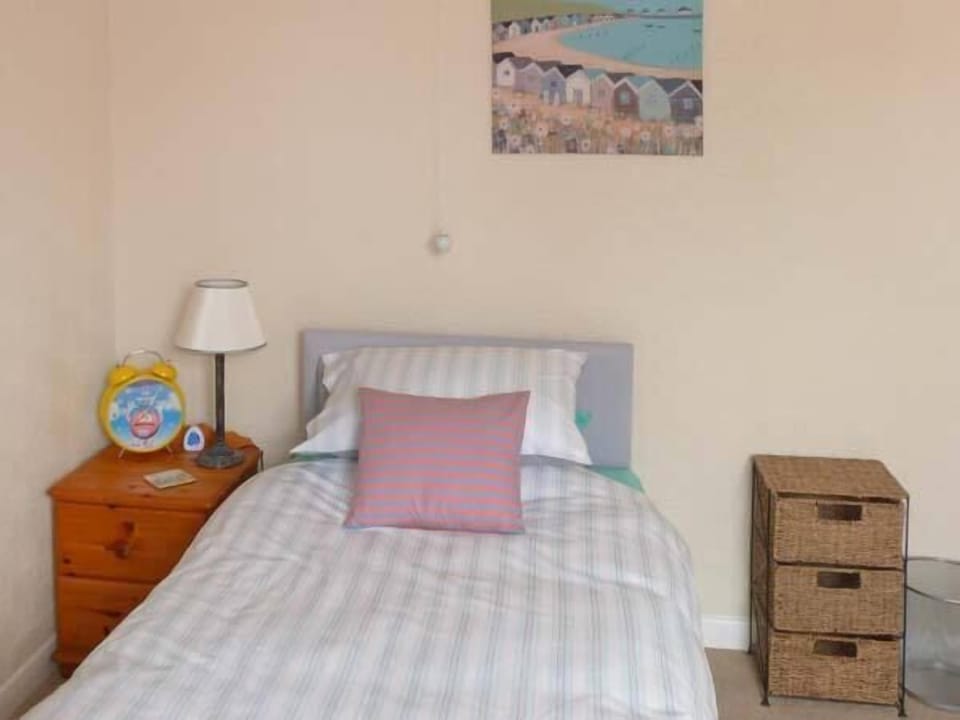 Cottage | 4 bedrooms, individually decorated, individually furnished, free WiFi