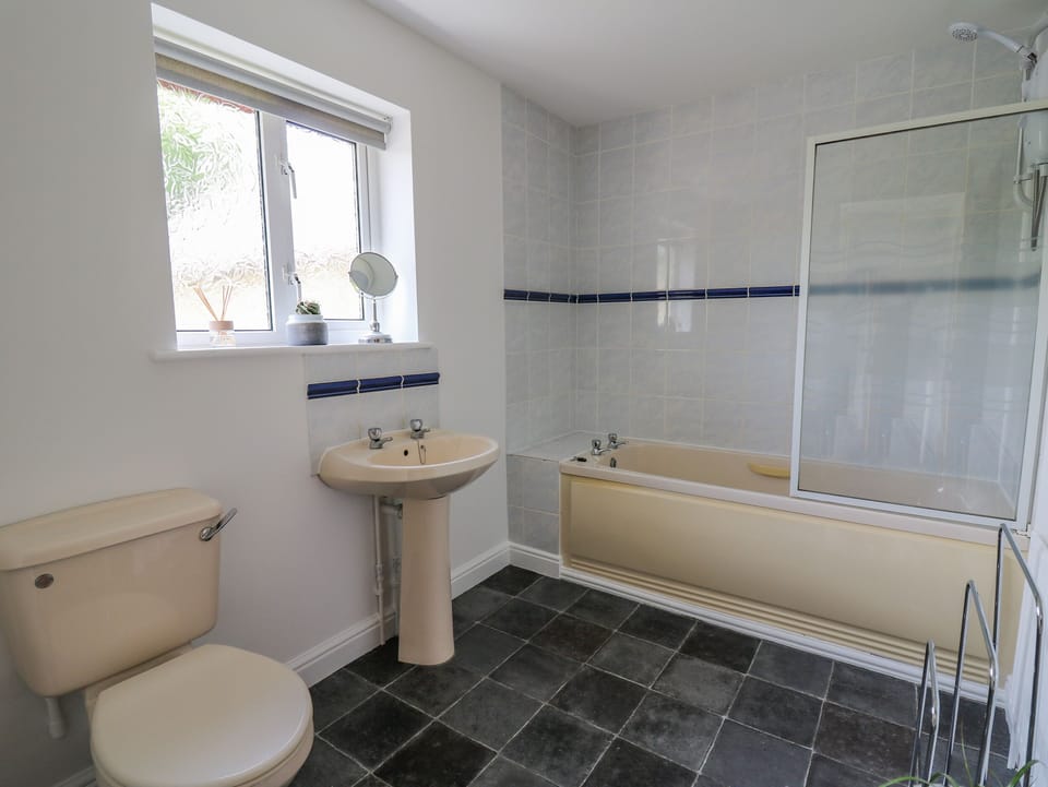 Foxes Meadow Cottage in Wales
