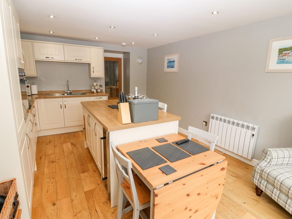 Cottage | Interior