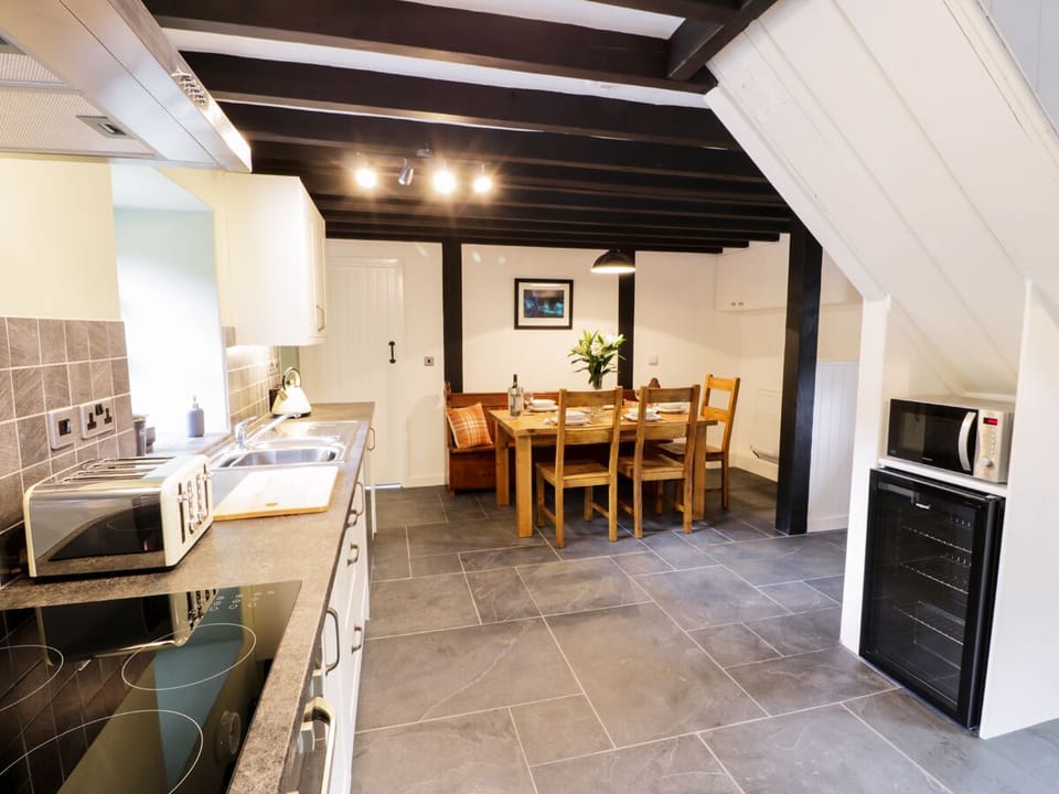 Cottage | Interior