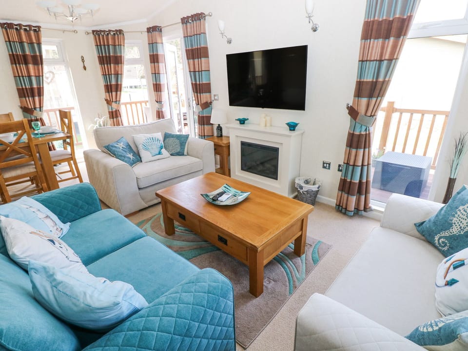 Cottage | Living area | TV, DVD player