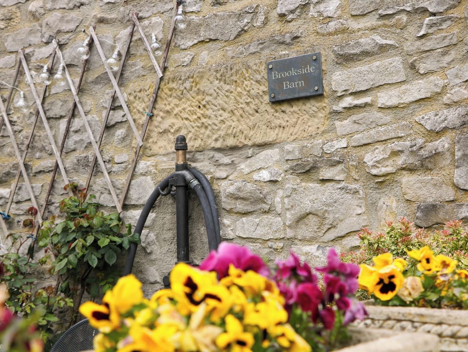 Cottage | Exterior detail