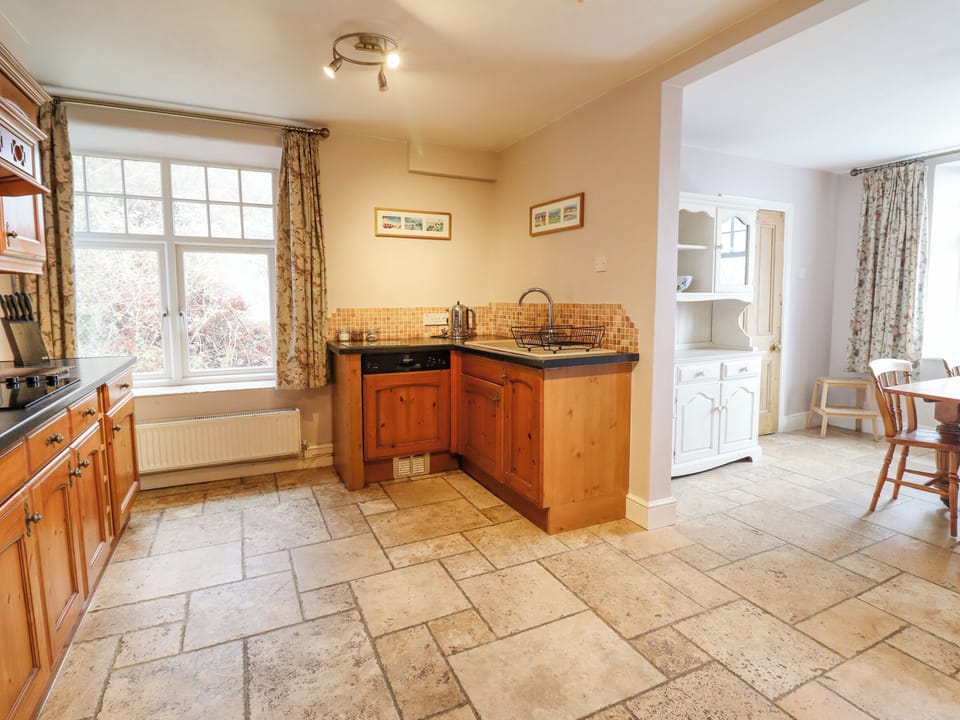 Cottage | Interior