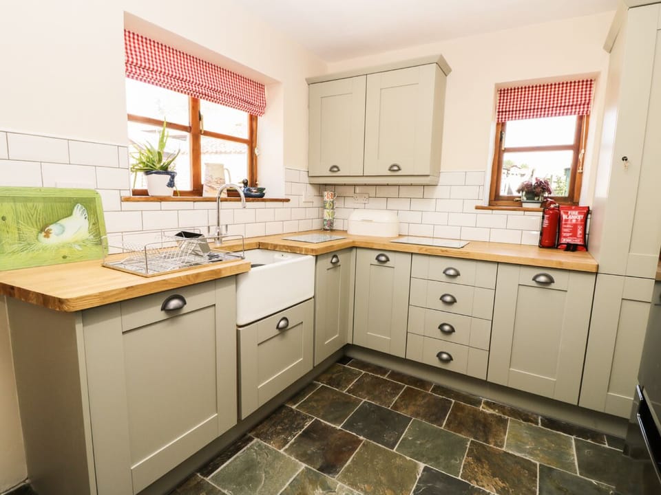 Cottage | Interior