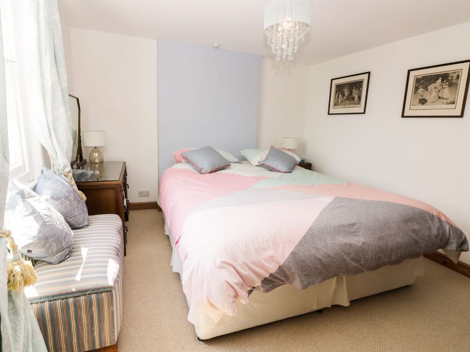 Cottage | Interior