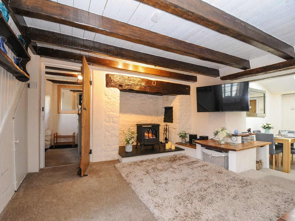 Cottage | Interior