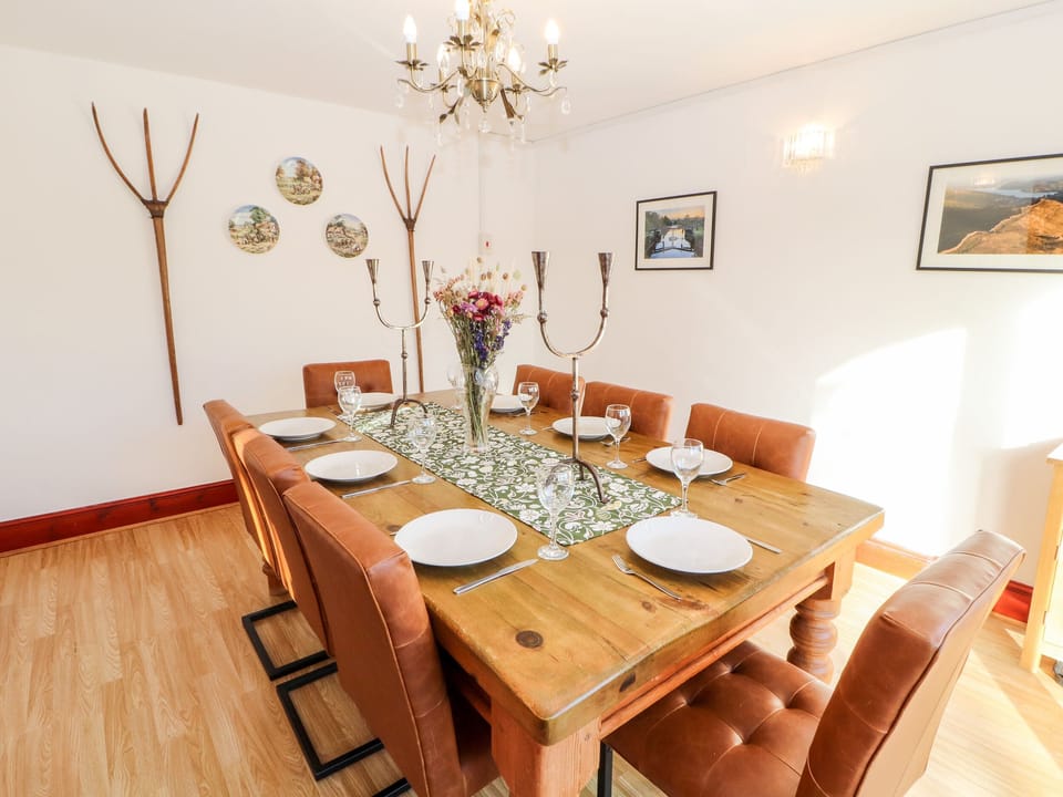 Cottage | Interior