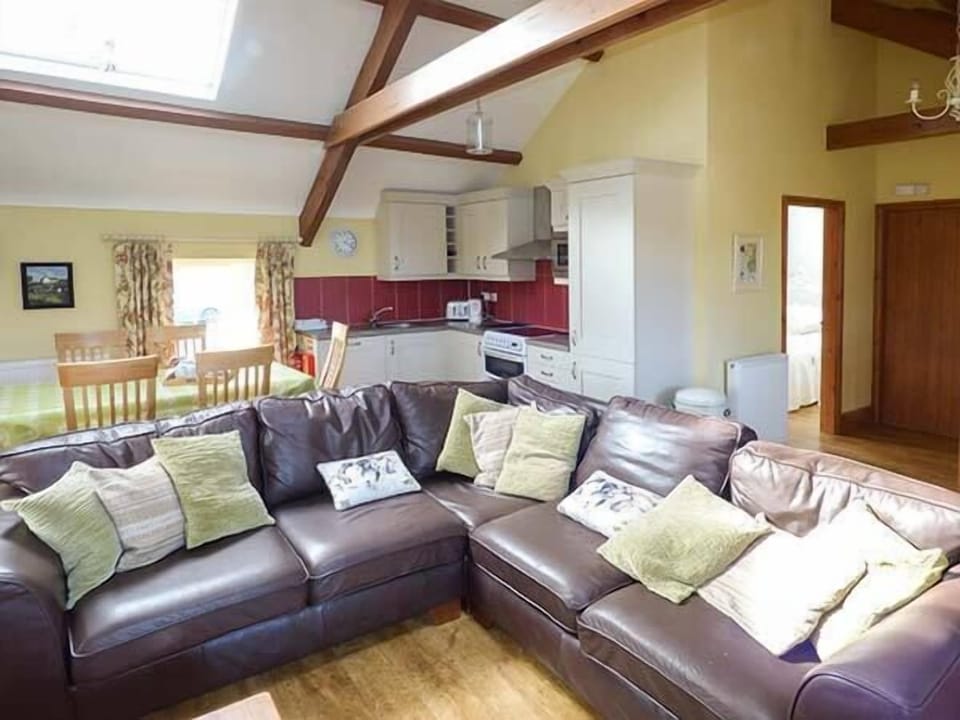 Cottage | Living room | TV