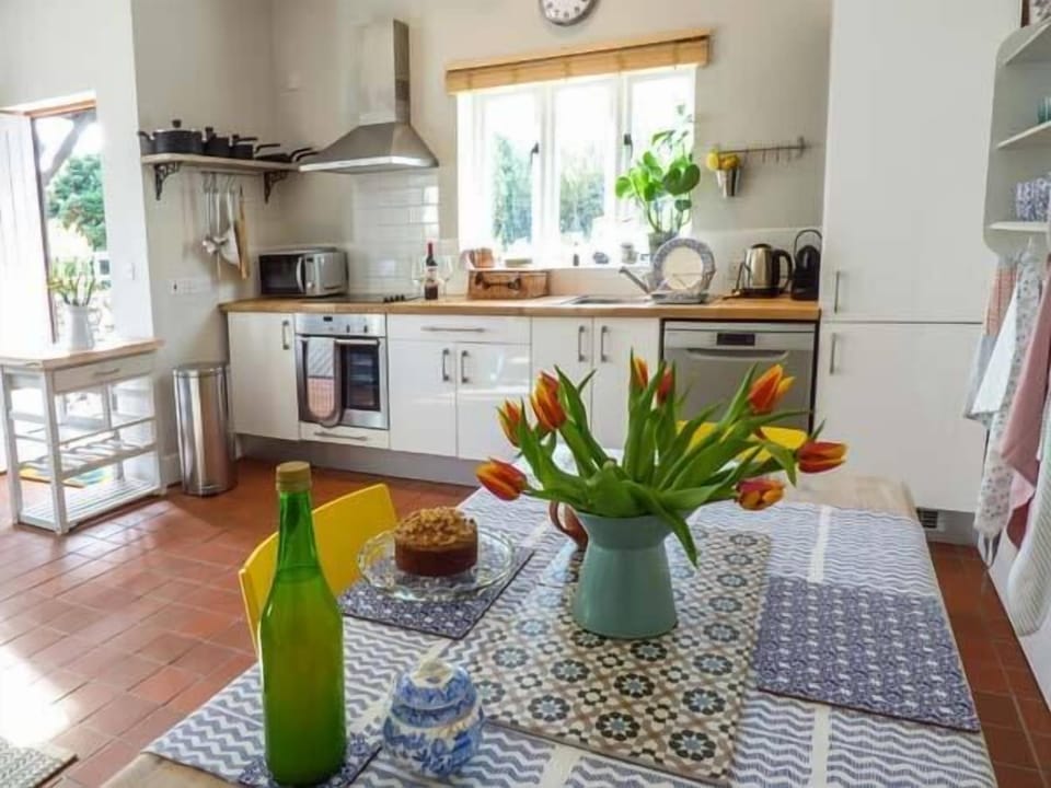 Cottage | Interior