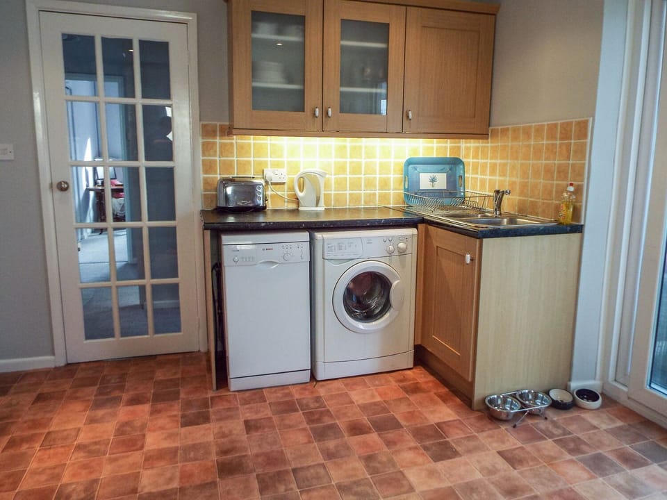 Cottage | Interior