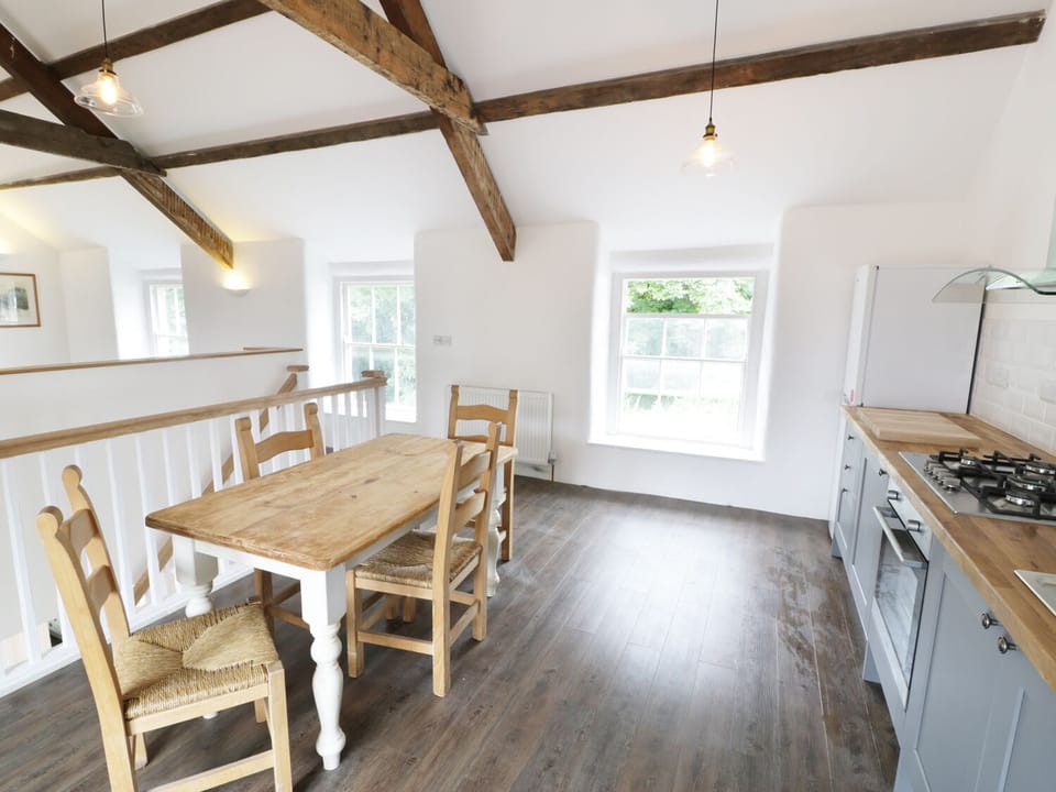 Cottage | Interior