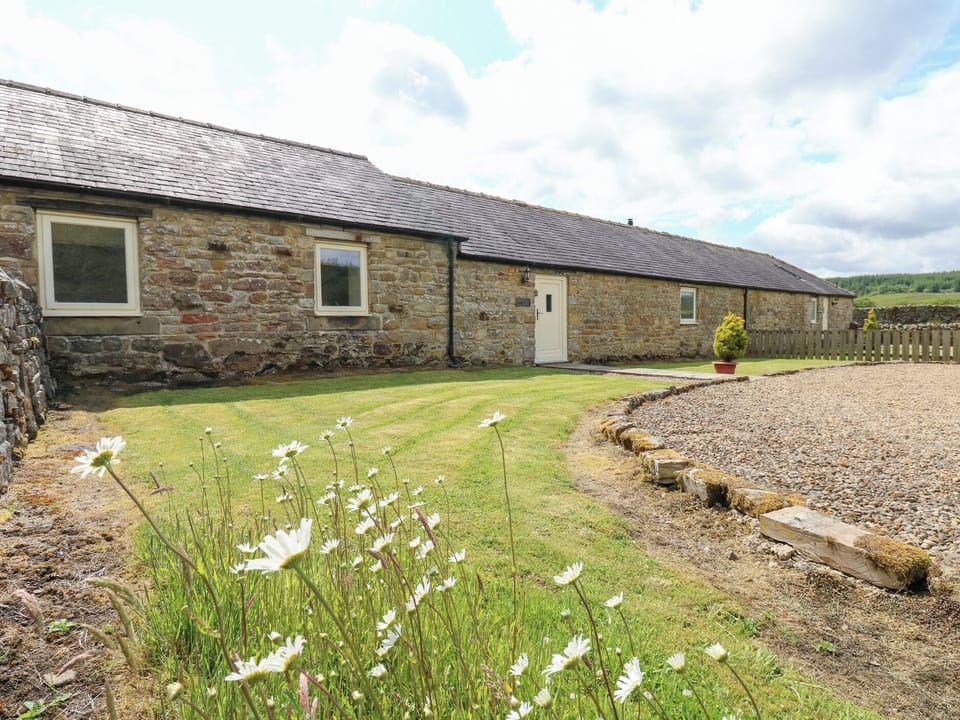 Cottage | Property grounds